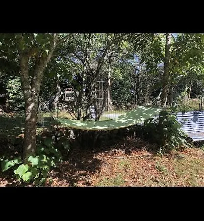 Cabane Dans Les Arbres 7metres De Hauteur Tanavelle
