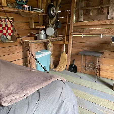 Cabane Dans Les Arbres 7metres De Hauteur Tanavelle